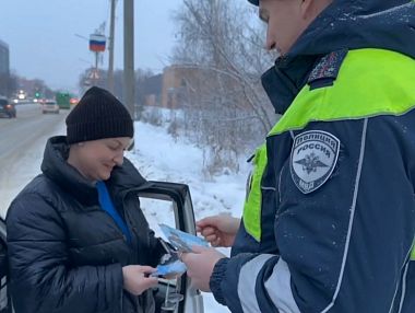 Копейчане получают новогодние открытки с важным предупреждением от полиции