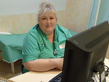 Копейские медработники получили благодарность от министра здравоохранения России