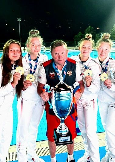 Юниорская сборная России с «уралочками» в составе – Чемпион Европы по водному поло!