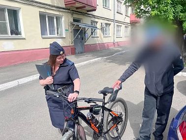 Полицейские Копейска вернули похищенный велосипед местной жительнице
