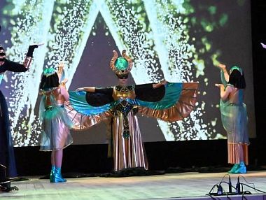 Копейские театралы зажгли софиты у уральского сказителя