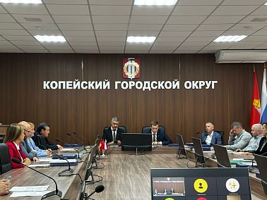 Копейск передает автобусы для бойцов СВО