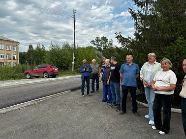 По инициативе жителей: в Горняке заасфальтировали улицу Чапаева