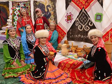 Головной убор и украшения башкирских женщин