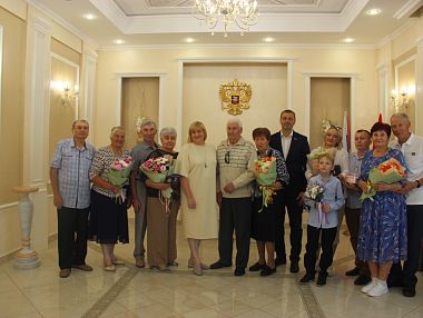 В Копейске чествовали крепкие семейные союзы