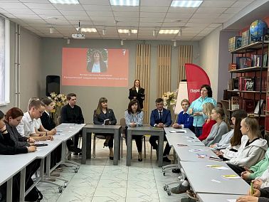 В Копейске молодёжь представила проекты на круглом столе с членом ТИК