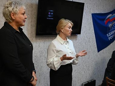 Педагоги Копейска встретились с героем СВО