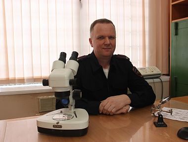 Криминалисты Копейска пригласили журналистов в свой мир улик и расследований