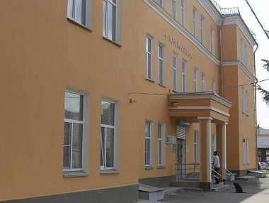 Копейские медучреждения публикуют график работы на майские праздники