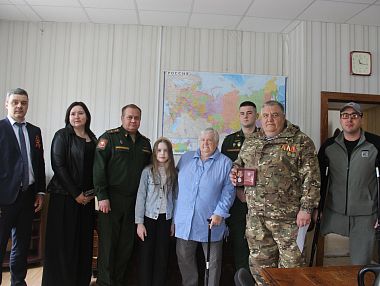 Медаль копейскому герою