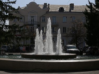 В Копейске напоминают об опасности купания в фонтанах