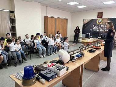  Копейчане познакомились с работой Госавтоинспекции в рамках мероприятия «Один день с инспектором»