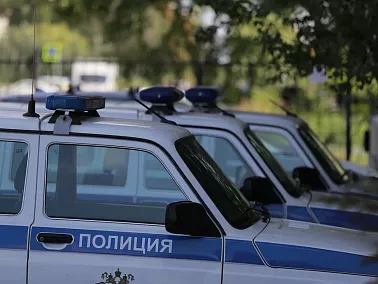В Санкт-Петербурге полицейские Копейска задержали мошенника, обманувшего двух южноуральцев