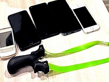  В исправительной колонии № 6 в Копейске была пресечена попытка пронести несколько телефонов